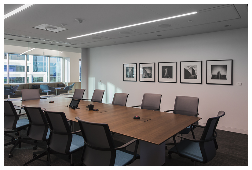 CBRE Workplace360 Phoenix Conference Room Johnny Kerr Photography